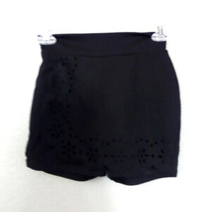 Beautiful shorts one size ( box BN )